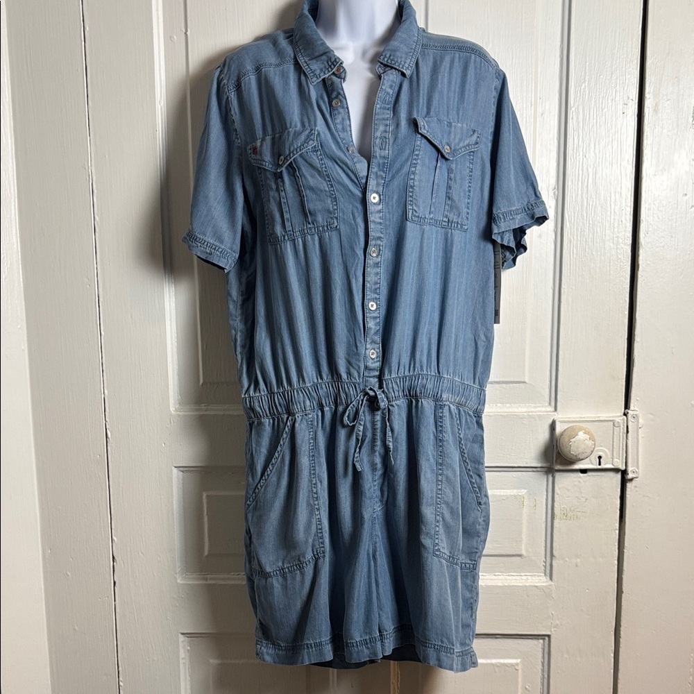 EV1 Light Blue Denim Short Sleeve Romper Size L